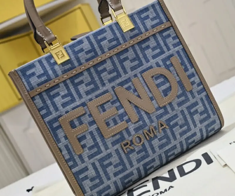 fendi aaa qualite tote-sac a main  pour femme s_12234a42